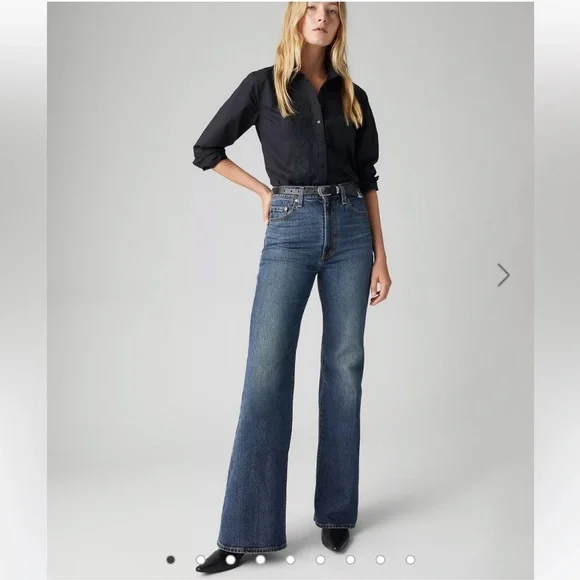 New Levi’s ribcage bell jeans - Picture 1 of 7